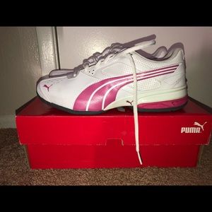 Puma Athletic Shoes Size 8.5